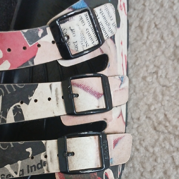 Birki's Graphics Print Buckle Sandals - Picture 9 of 11